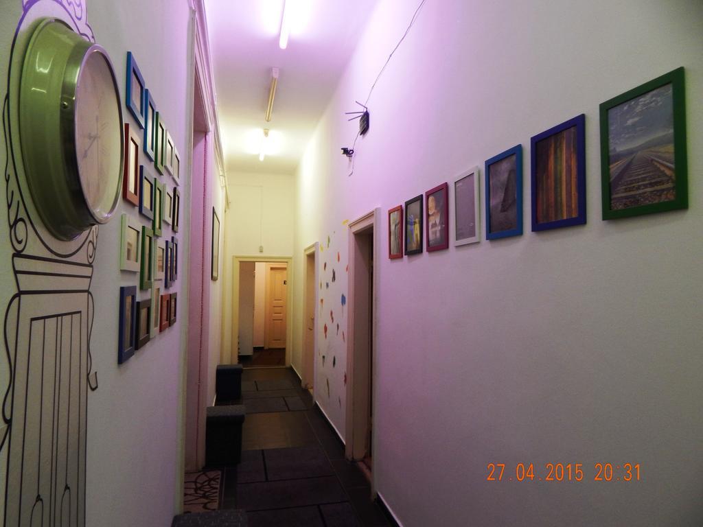 Violet Hostel Budapeste Exterior foto